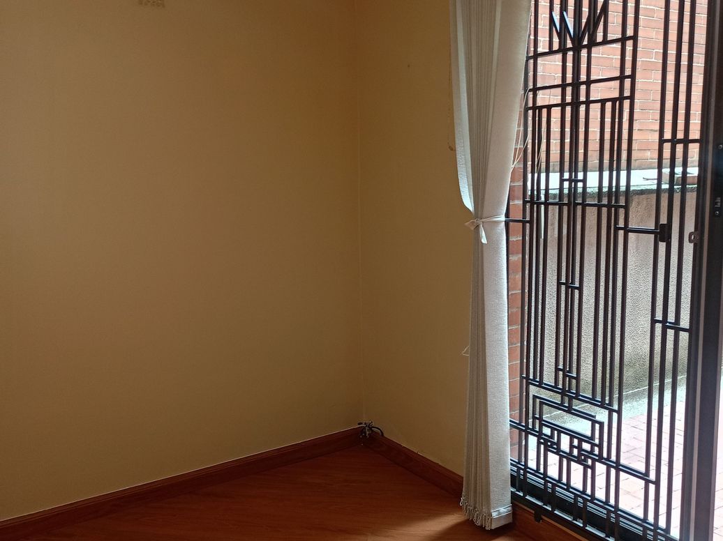 Apartamento de 3 alcobas en venta en Los Rosales, Bogotá, 110 m² · foto 8 de 20