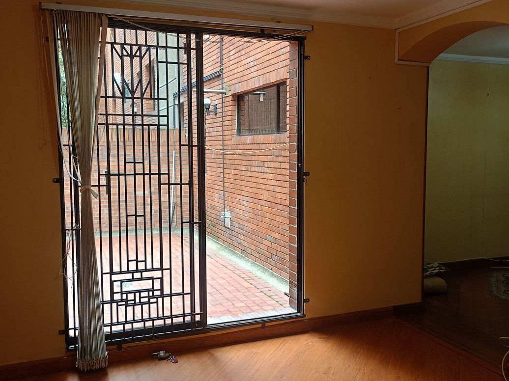 Apartamento de 3 alcobas en venta en Los Rosales, Bogotá, 110 m² · foto 13 de 20