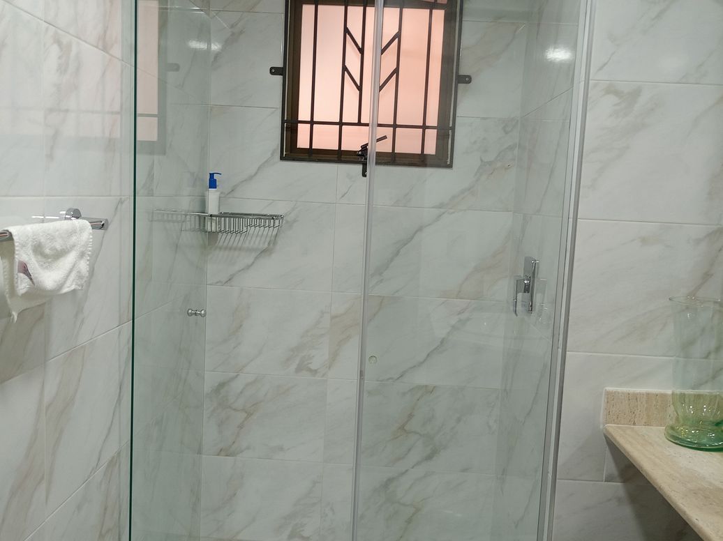 Apartamento de 3 alcobas en venta en Los Rosales, Bogotá, 110 m² · foto 6 de 20