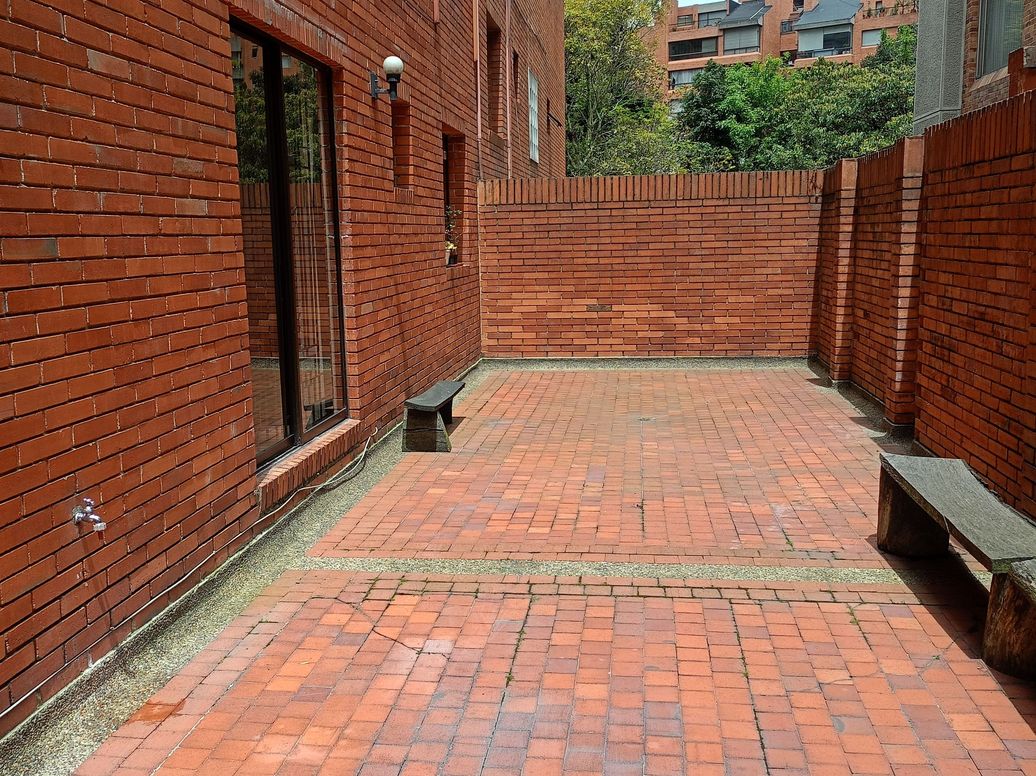 Apartamento de 3 alcobas en venta en Los Rosales, Bogotá, 110 m² · foto 15 de 20