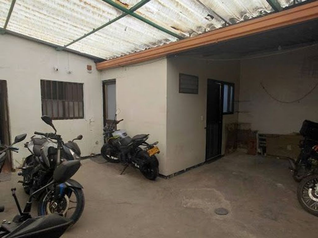 Casa de 10 alcobas en venta en La Cabaña, Bogotá, 247 m² · foto 14 de 18