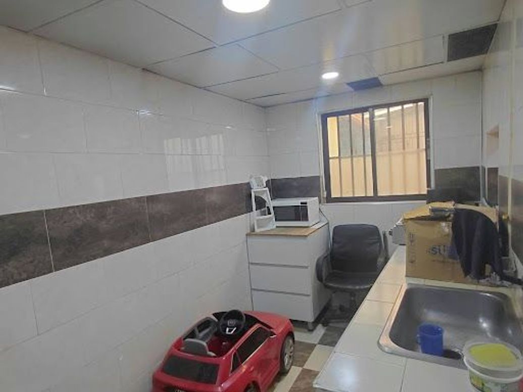 Casa de 10 alcobas en venta en La Cabaña, Bogotá, 247 m² · foto 11 de 18