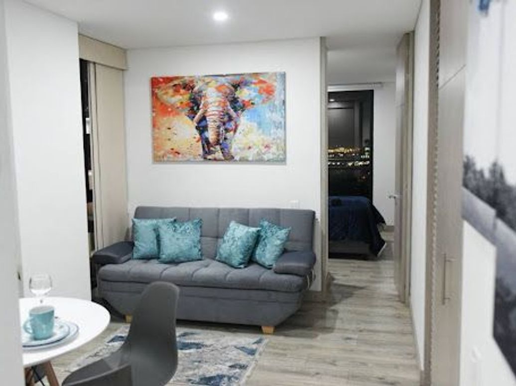 Apartaestudio en venta en Las Nieves, Bogotá, 37 m² · foto 2 de 17