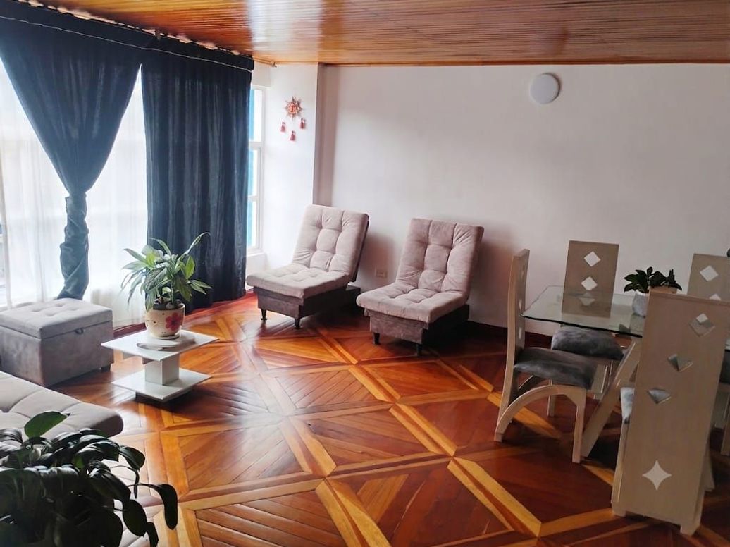 Casa de 6 alcobas en venta en Bosque Calderón, Bogotá, 507 m² · foto 5 de 20