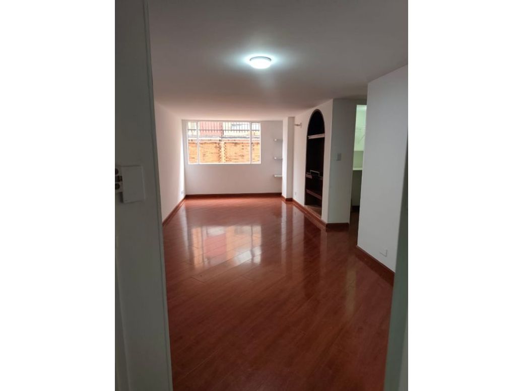 Apartamento de 3 alcobas en venta en Las Orquideas, Bogotá, 63 m² · foto 3 de 16