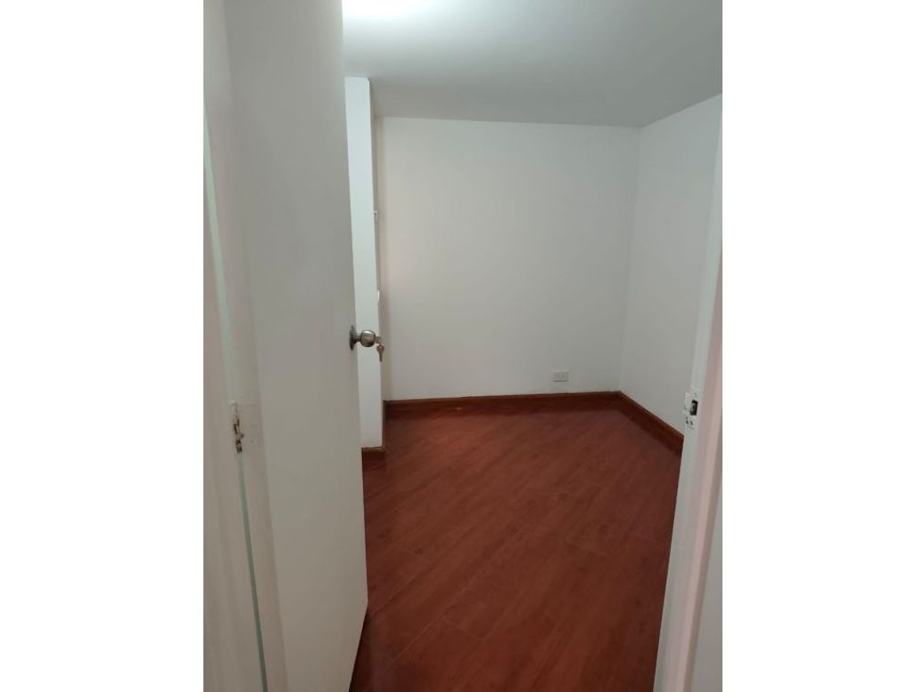 Apartamento de 3 alcobas en venta en Las Orquideas, Bogotá, 63 m² · foto 14 de 16