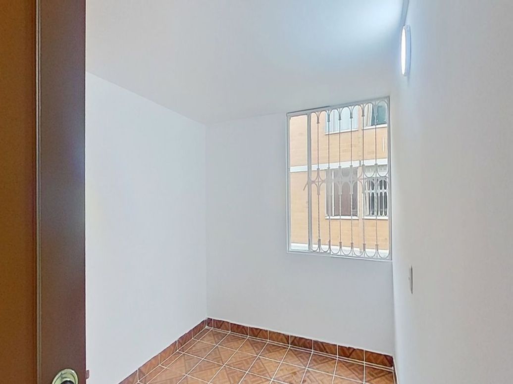 Casa de 3 alcobas en venta en Campo Alegre, Bogotá, 62 m² · foto 13 de 20