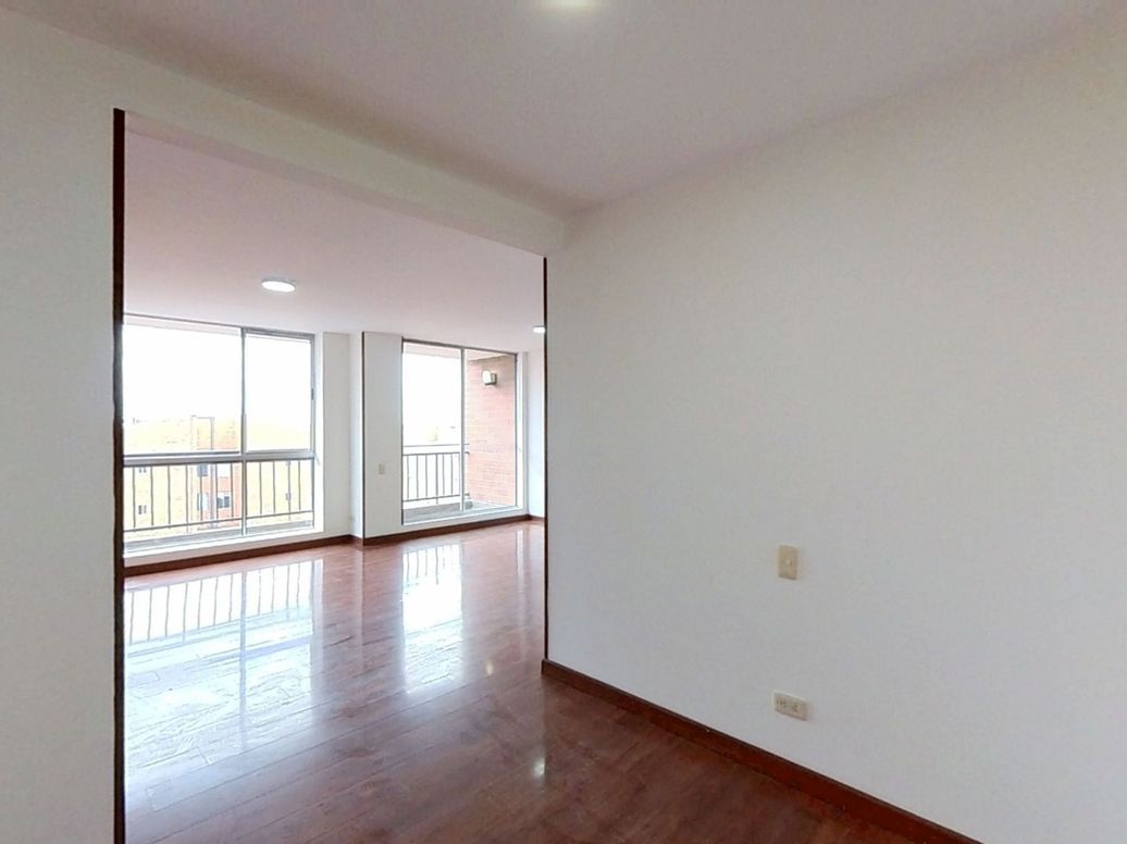 Apartamento de 3 alcobas en venta en El Dorado, Bogotá, 83 m² · foto 2 de 20