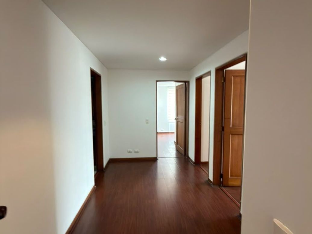 Apartamento de 4 alcobas en venta en Iberia, Bogotá, 141 m² · foto 2 de 20