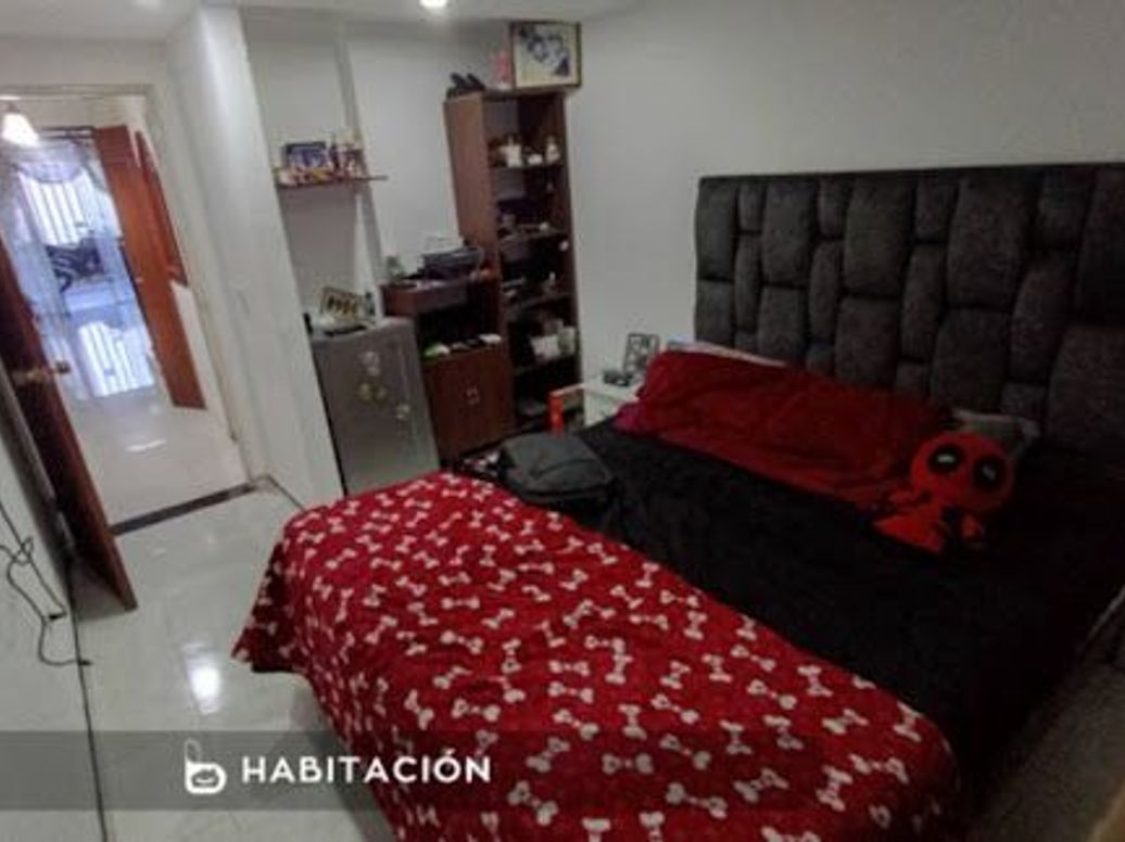 Casa de 4 alcobas en venta en La Alborada, Bogotá, 155 m² · foto 2 de 17