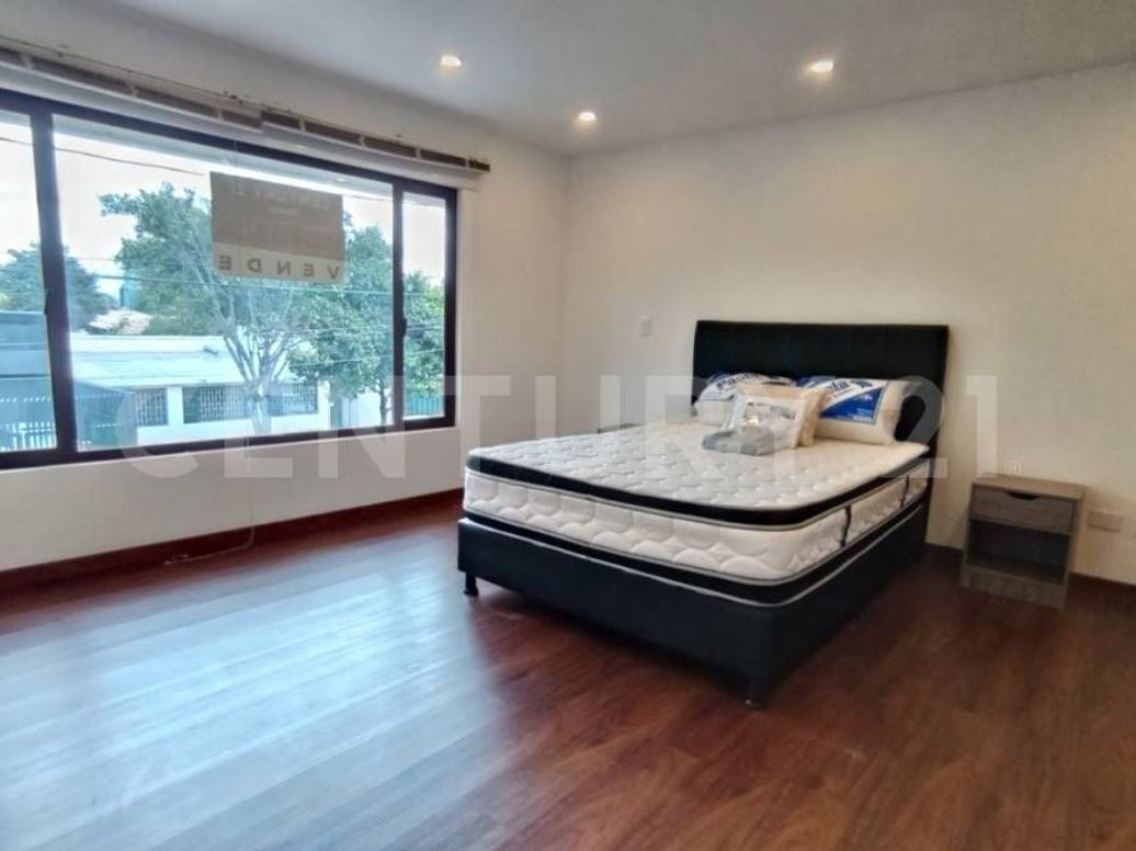 Casa de 8 alcobas en venta en Santa Barbara Alta, Bogotá, 652 m² · foto 10 de 20