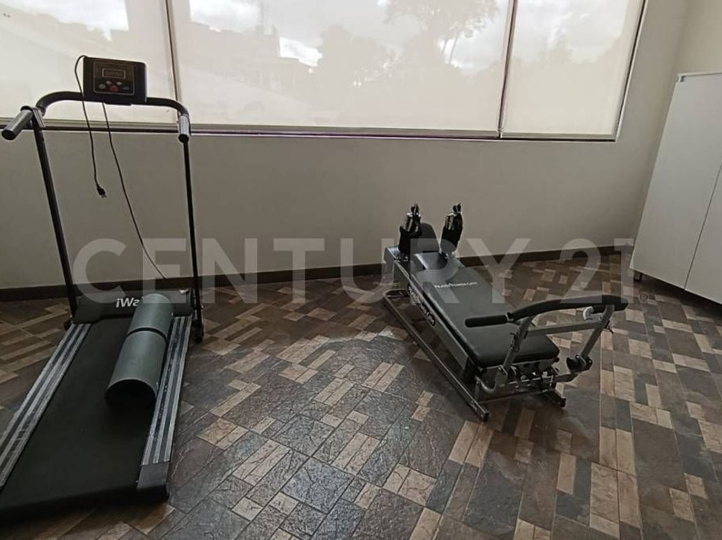 Casa de 8 alcobas en venta en Santa Barbara Alta, Bogotá, 652 m² · foto 9 de 20