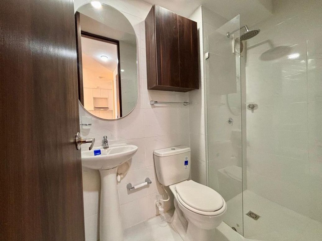 Apartamento de 1 alcoba en arriendo en Parque Popular Salitre, Bogotá, 30 m² · foto 8 de 9