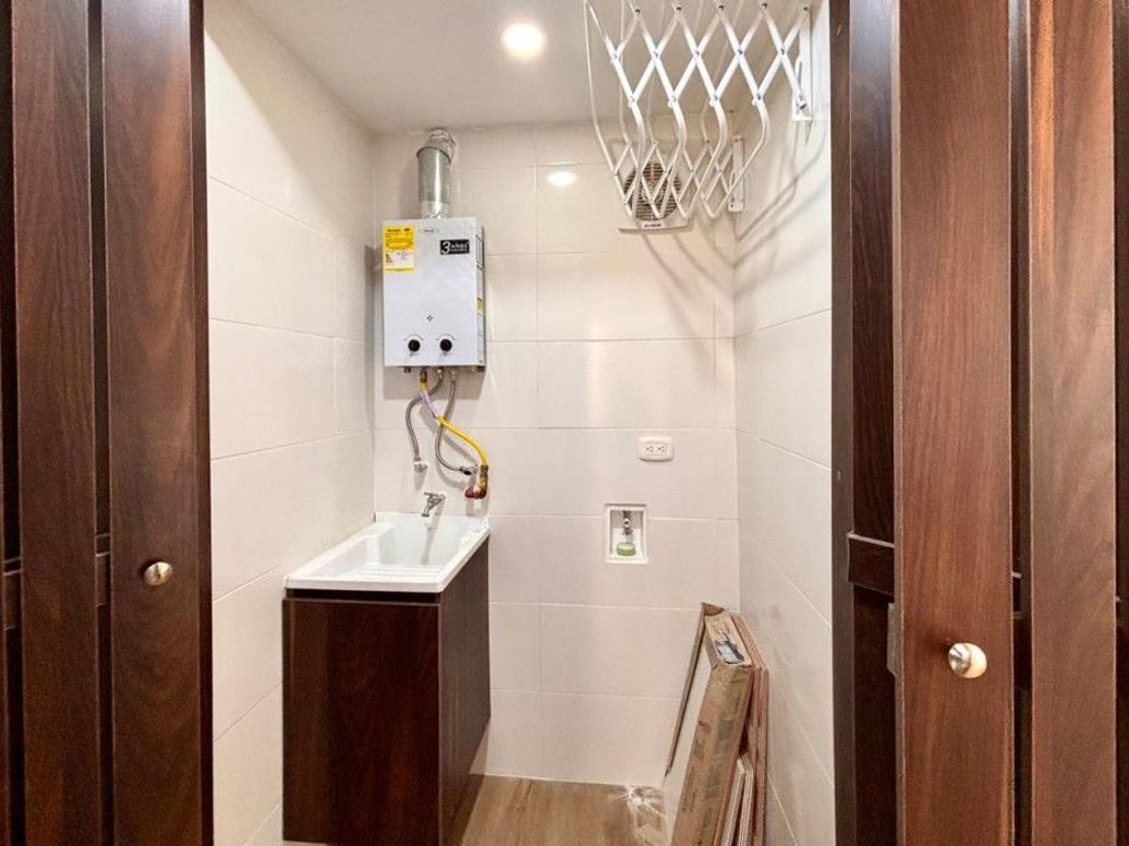 Apartamento de 1 alcoba en arriendo en Parque Popular Salitre, Bogotá, 30 m² · foto 9 de 9