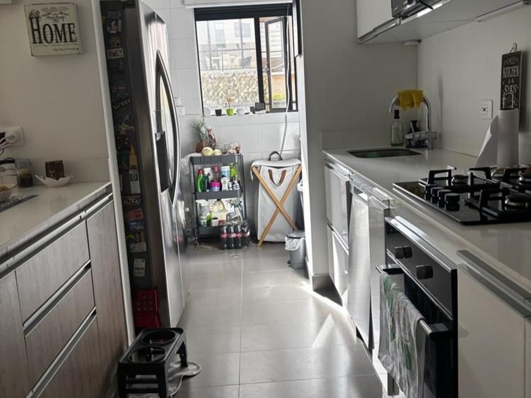 Apartamento de 3 alcobas en venta en Cantalejo, Bogotá, 92 m² · foto 4 de 20