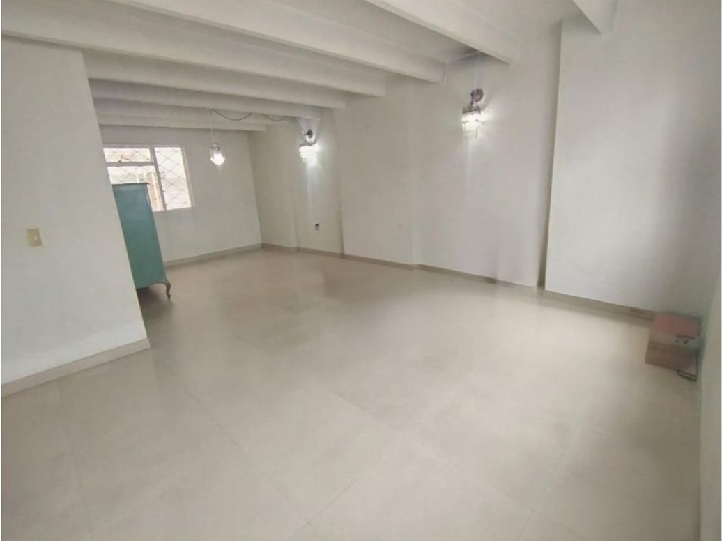 Casa de 5 alcobas en venta en Country Sur, Bogotá, 140 m² · foto 15 de 20
