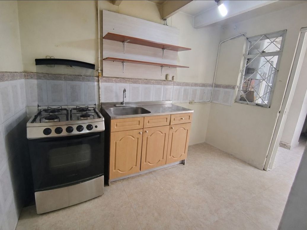 Casa de 5 alcobas en venta en Country Sur, Bogotá, 140 m² · foto 8 de 20