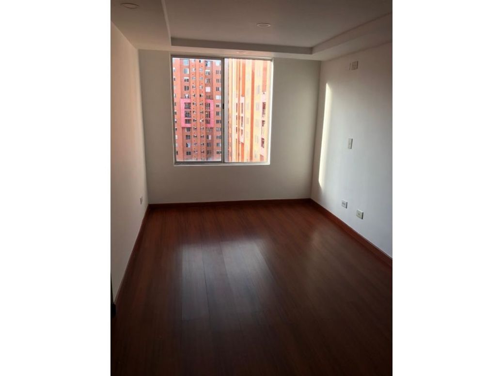 Apartamento de 3 alcobas en venta en Madelena, Bogotá, 56 m² · foto 3 de 8