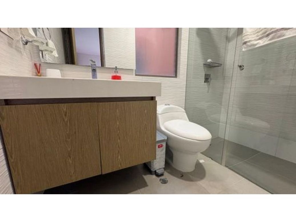 Apartamento de 3 alcobas en venta en La Esperanza Norte, Bogotá, 170 m² · foto 12 de 19