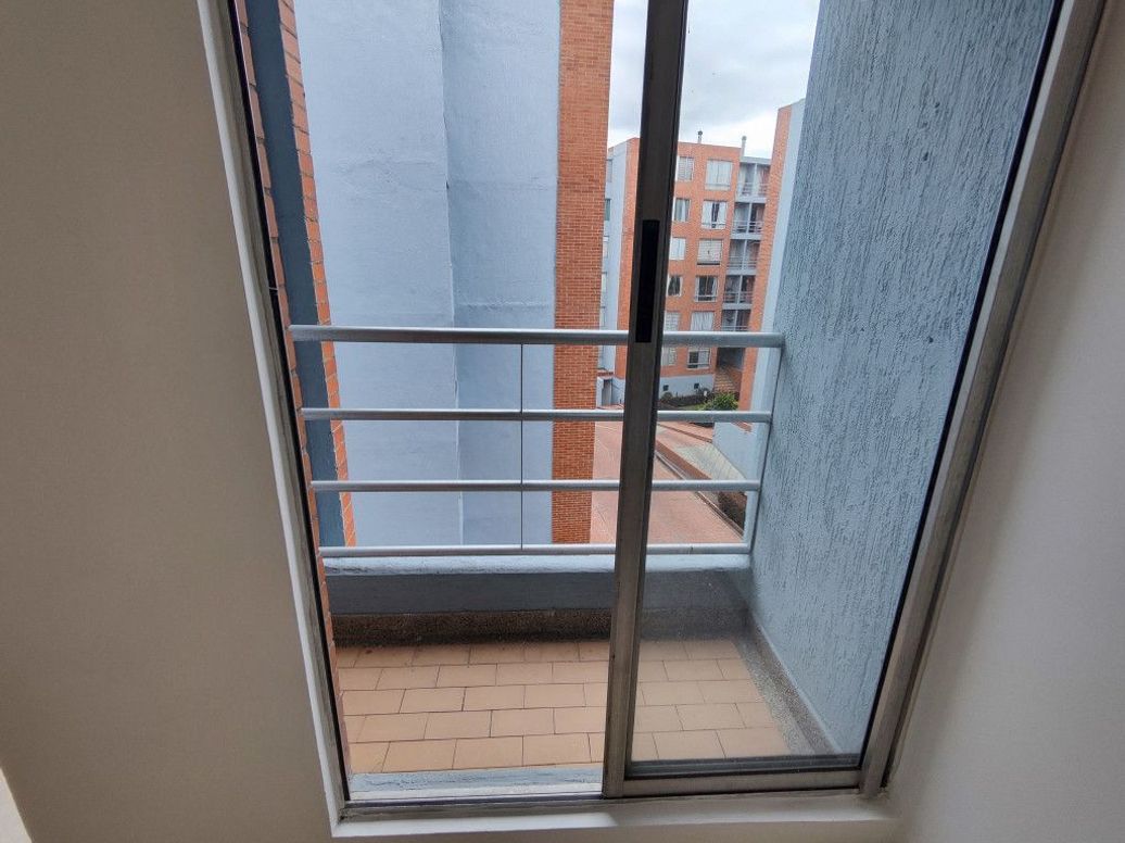 Apartamento de 3 alcobas en venta en Playas De Jaboque, Bogotá, 60 m² · foto 9 de 20