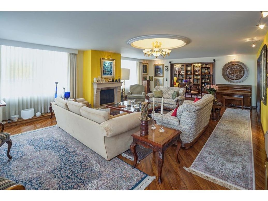 Apartamento de 4 alcobas en venta en Santa Barbara, Bogotá, 411 m² · foto 12 de 20