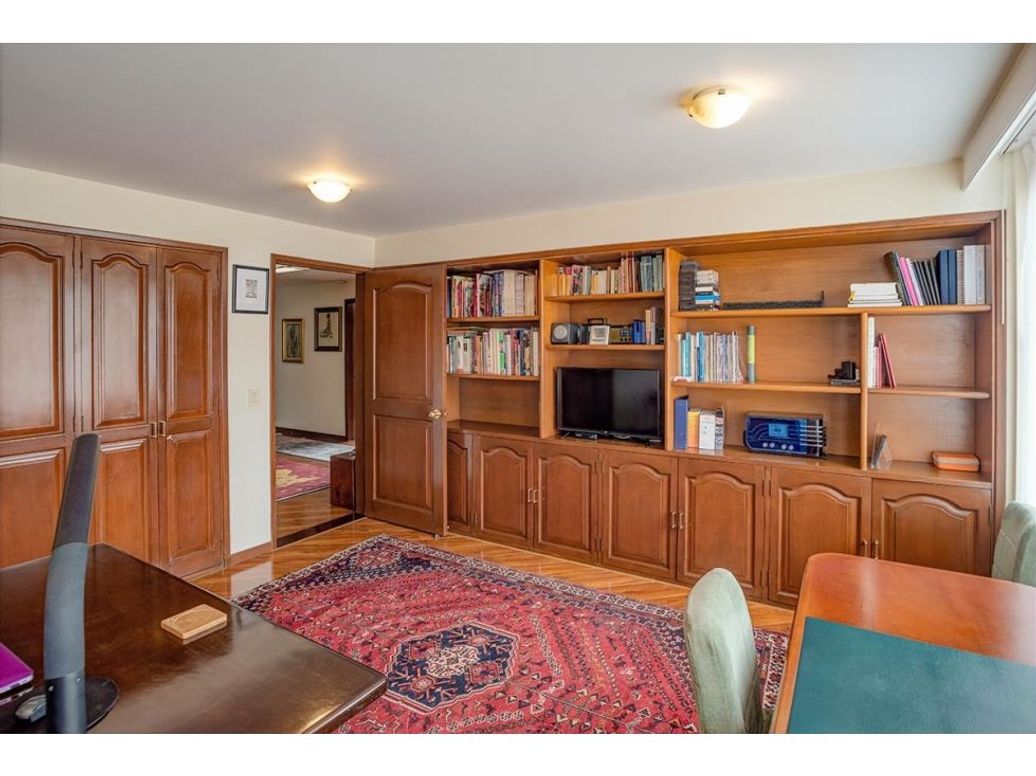 Apartamento de 4 alcobas en venta en Santa Barbara, Bogotá, 411 m² · foto 20 de 20
