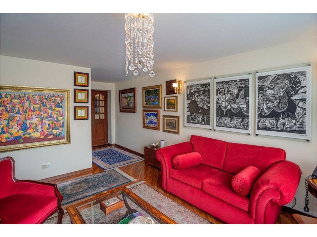 Apartamento de 4 alcobas en venta en Santa Barbara, Bogotá, 411 m² · foto 10 de 20