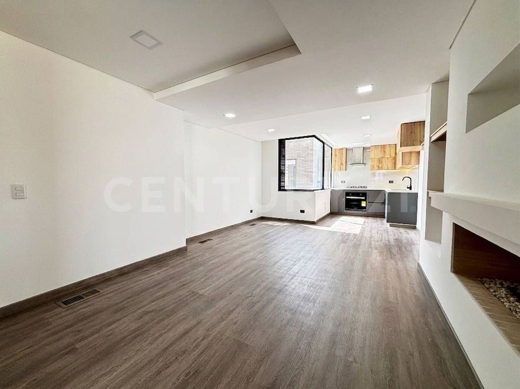 Apartamento de 3 alcobas en venta en Belalcázar, Bogotá, 92 m² · foto 2 de 20