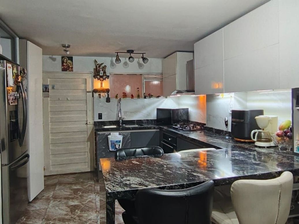 Apartamento de 3 alcobas en venta en Villa Alsacia, Bogotá, 89 m² · foto 12 de 20