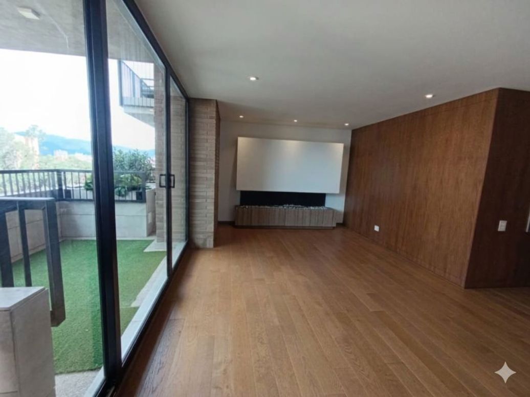 Apartamento de 3 alcobas en venta en El Plan, Bogotá, 142 m² · foto 2 de 20