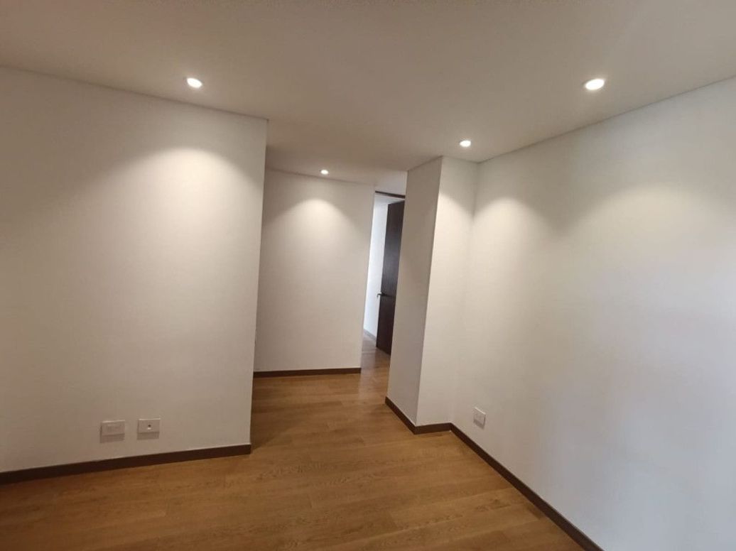 Apartamento de 3 alcobas en venta en El Plan, Bogotá, 142 m² · foto 13 de 20