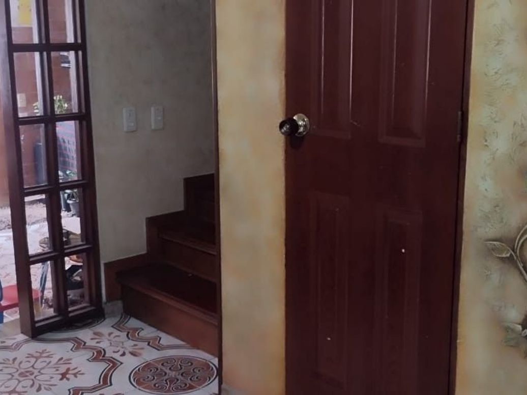 Casa de 3 alcobas en venta en Villa Alsacia, Bogotá, 97 m² · foto 2 de 9