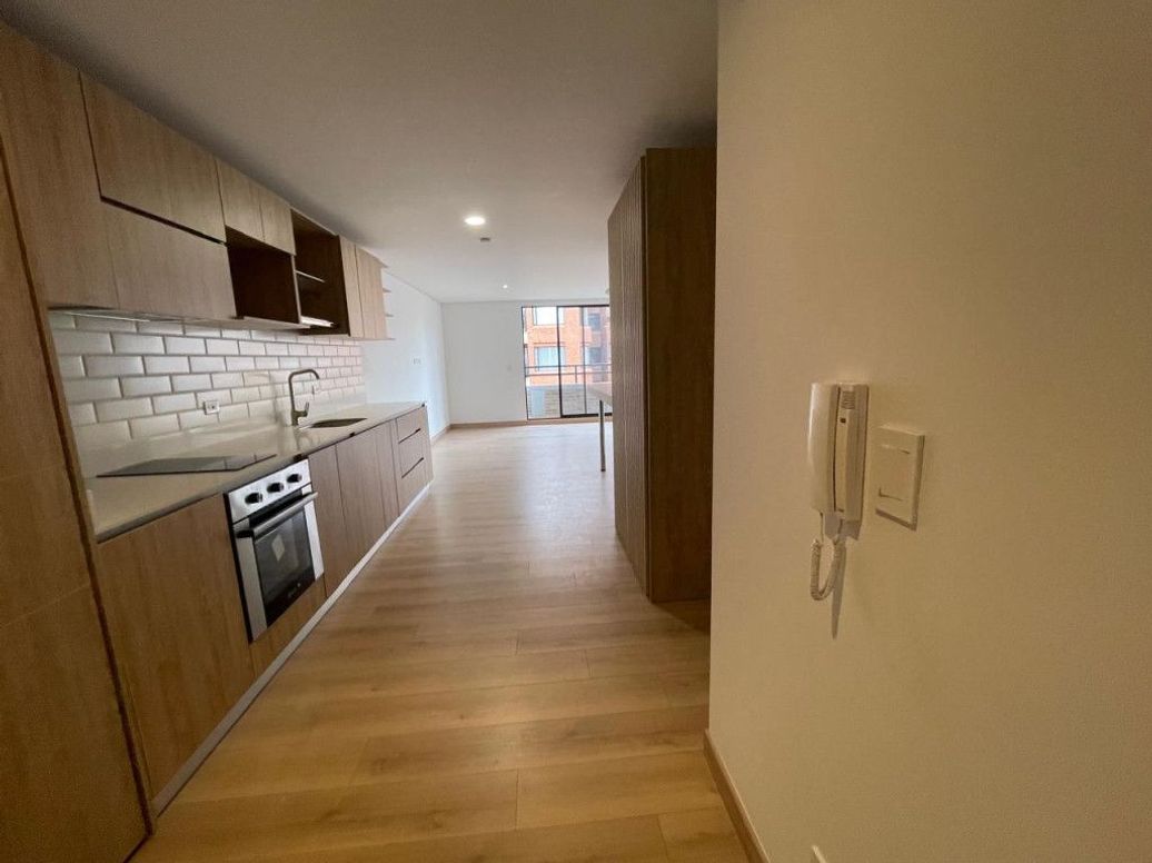 Apartamento de 1 alcoba en venta en Santa Barbara Occidental, Bogotá, 58 m² · foto 8 de 20