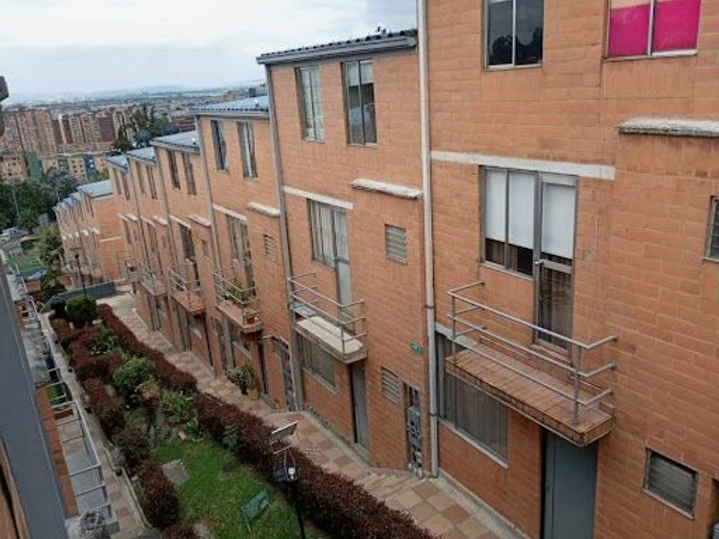 Casa de 3 alcobas en venta en Suba Urbano, Bogotá, 62 m² · foto 2 de 20