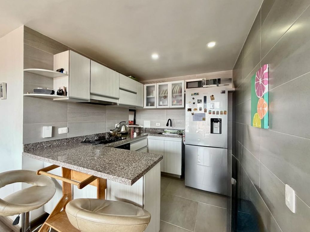 Apartamento de 3 alcobas en venta en Mazurén, Bogotá, 84 m² · foto 6 de 20