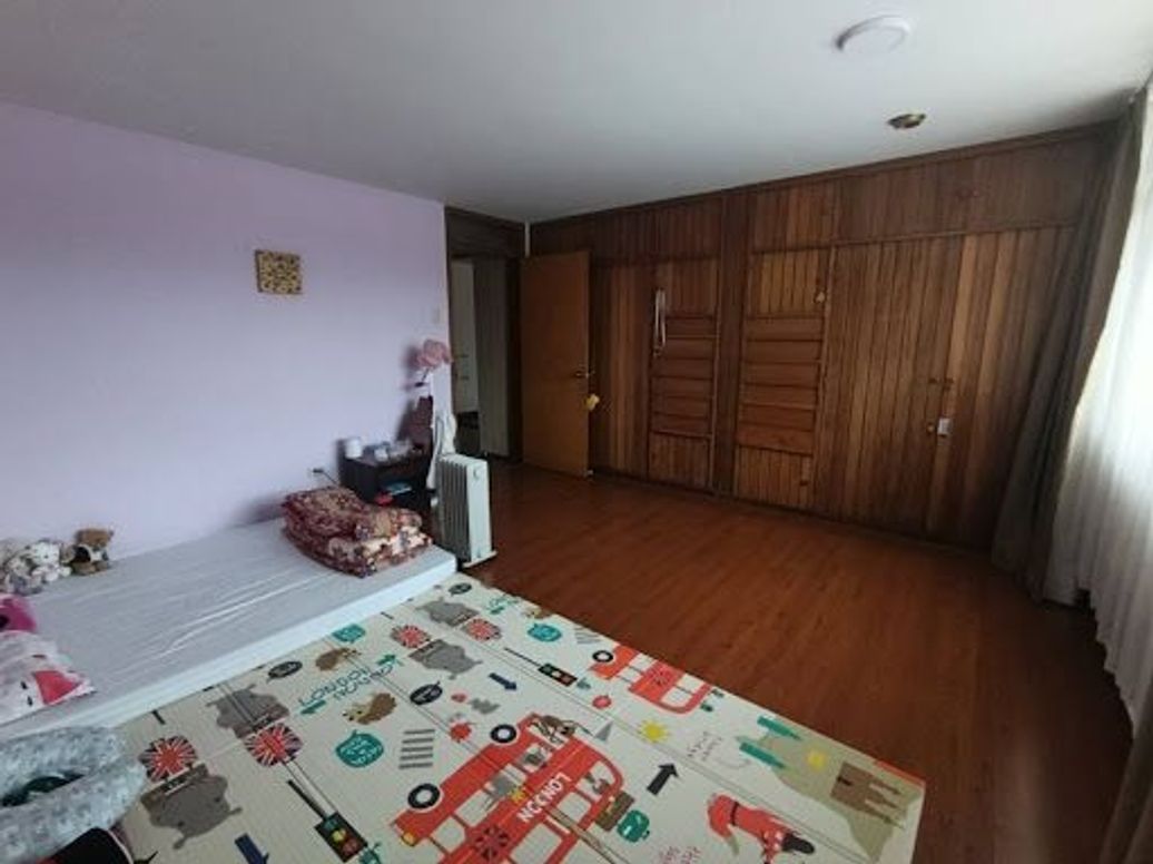 Casa de 10 alcobas en venta en Quinta Camacho, Bogotá, 1100 m² · foto 12 de 20