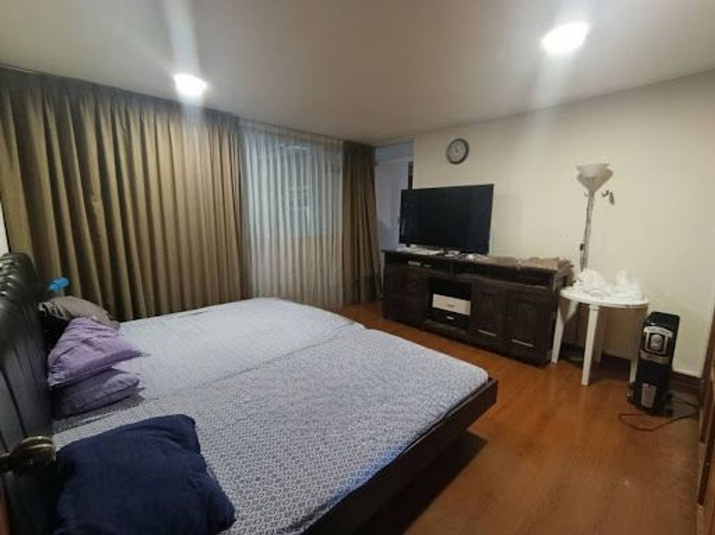 Casa de 10 alcobas en venta en Quinta Camacho, Bogotá, 1100 m² · foto 8 de 20