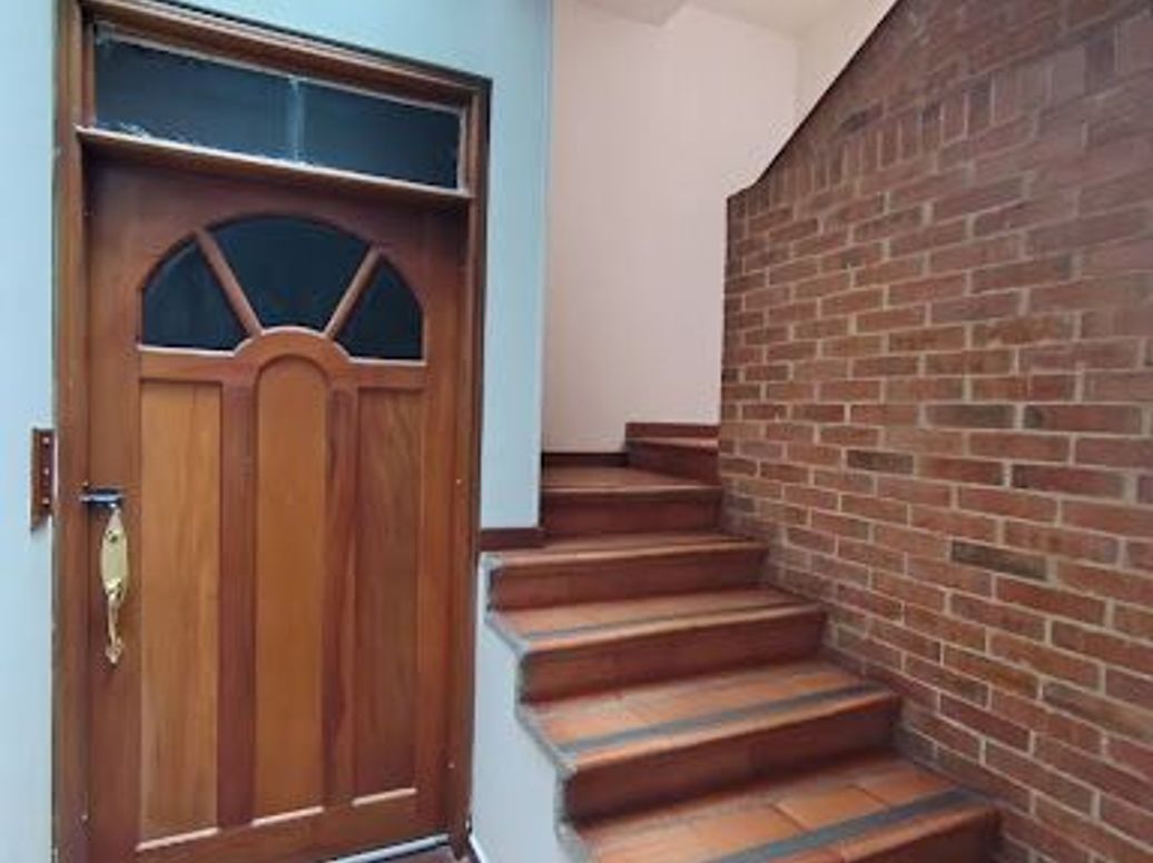 Casa de 10 alcobas en venta en Quinta Camacho, Bogotá, 1100 m² · foto 6 de 20