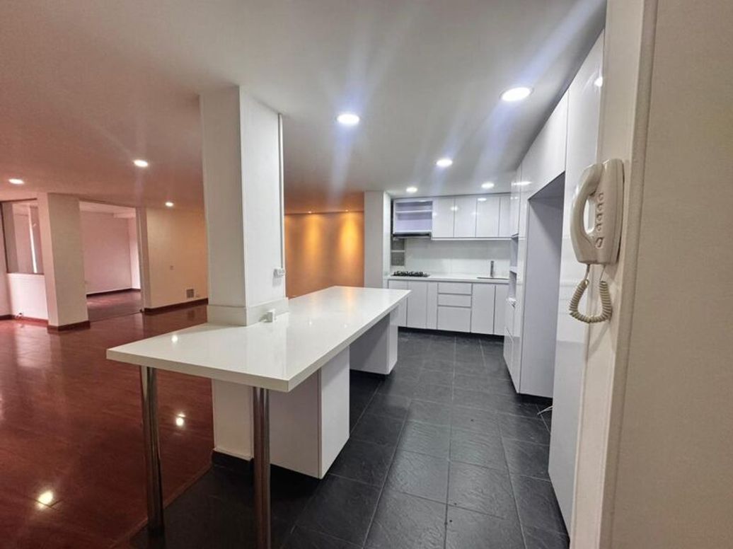 Apartamento de 2 alcobas en venta en Bellavista, Bogotá, 160 m² · foto 9 de 20