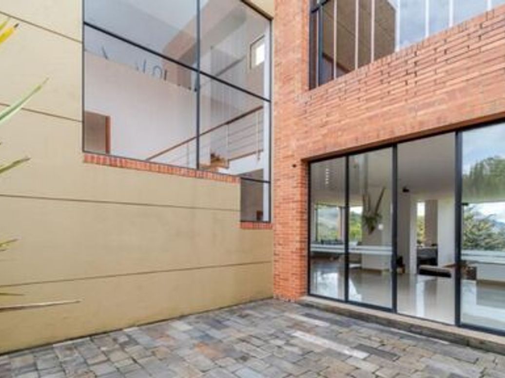 Casa de 4 alcobas en venta en Bogotá, Bogotá, 530 m² · foto 4 de 14