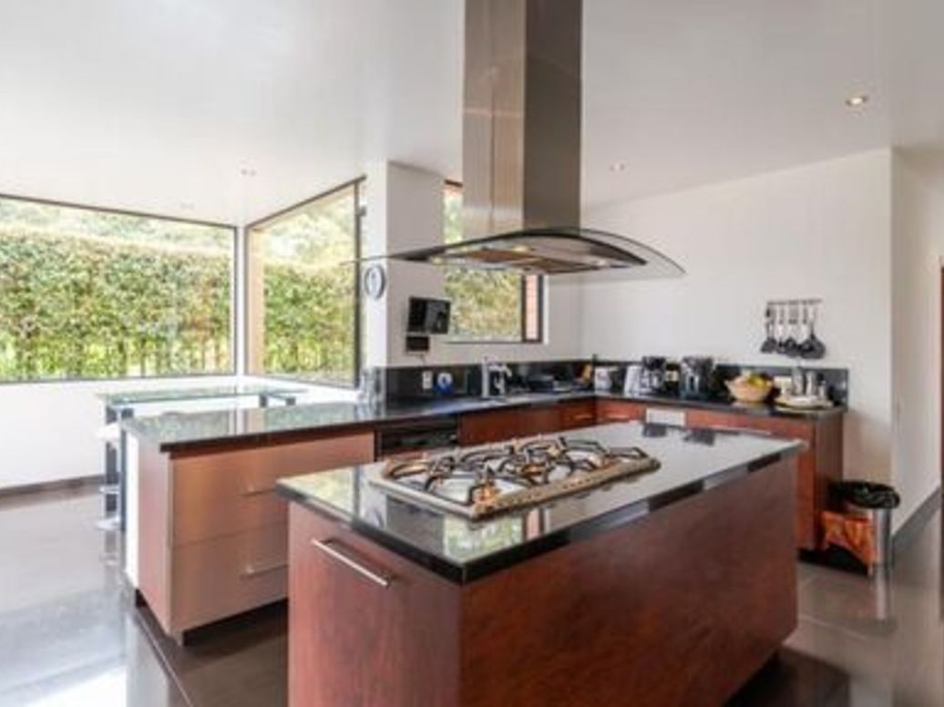 Casa de 4 alcobas en venta en Bogotá, Bogotá, 530 m² · foto 13 de 14