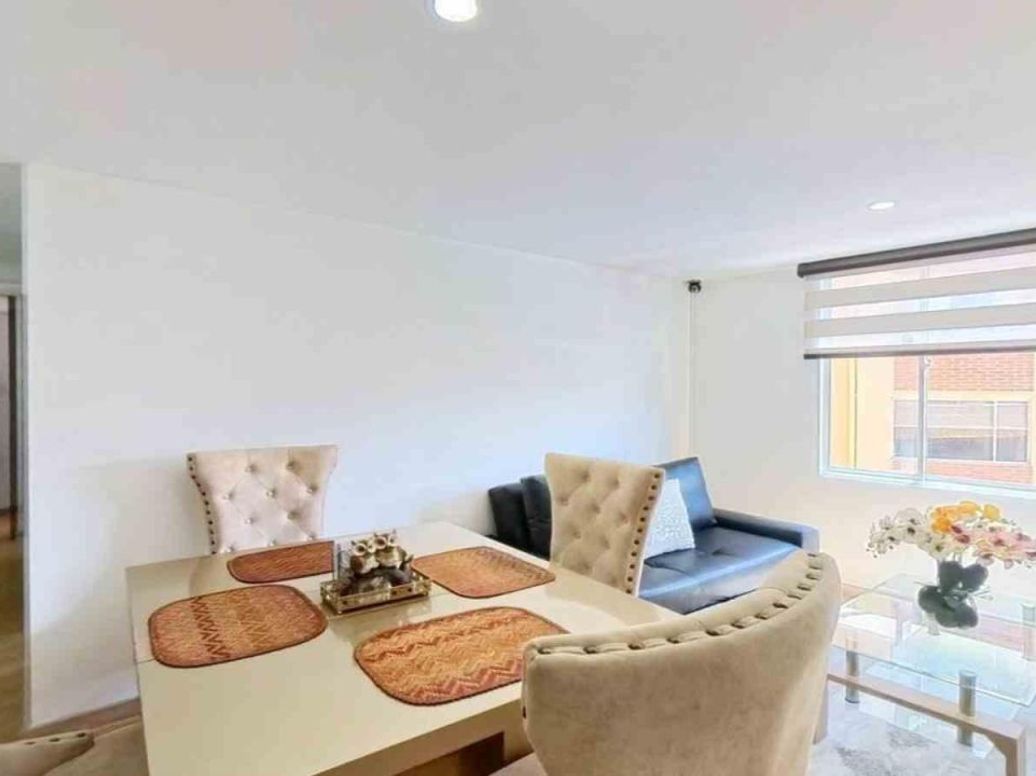 Apartamento de 2 alcobas en venta en Prados Del Salitre, Bogotá, 55 m² · foto 2 de 20
