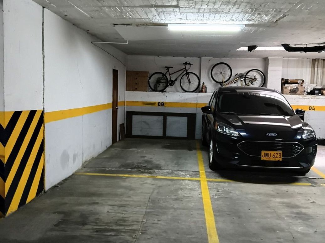 Apartamento de 4 alcobas en venta en Chico Norte Et. Iii, Bogotá, 204 m² · foto 13 de 13
