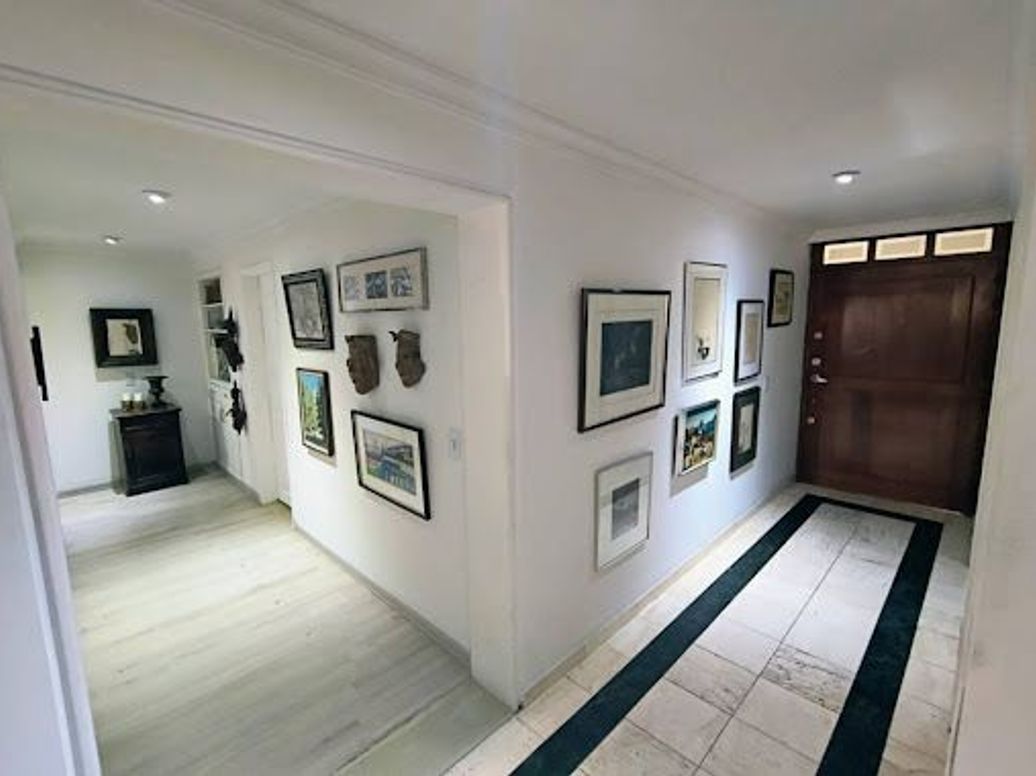 Apartamento de 4 alcobas en venta en Chico, Bogotá, 251 m² · foto 4 de 20