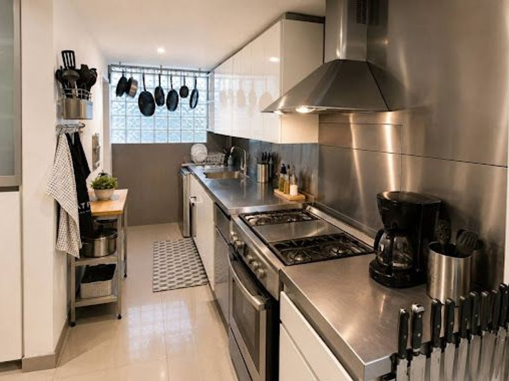 Apartamento de 4 alcobas en venta en Chico, Bogotá, 251 m² · foto 13 de 20