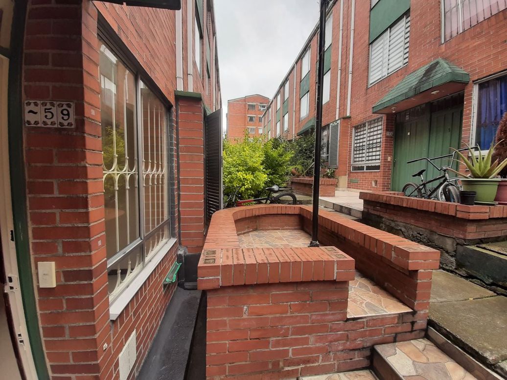Casa de 3 alcobas en venta en Tuna Alta, Bogotá, 58 m² · foto 3 de 20
