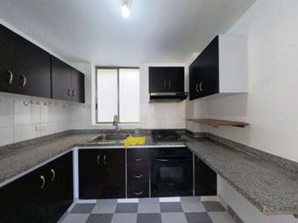 Apartamento de 3 alcobas en venta en Cantalejo, Bogotá, 134 m² · foto 8 de 16