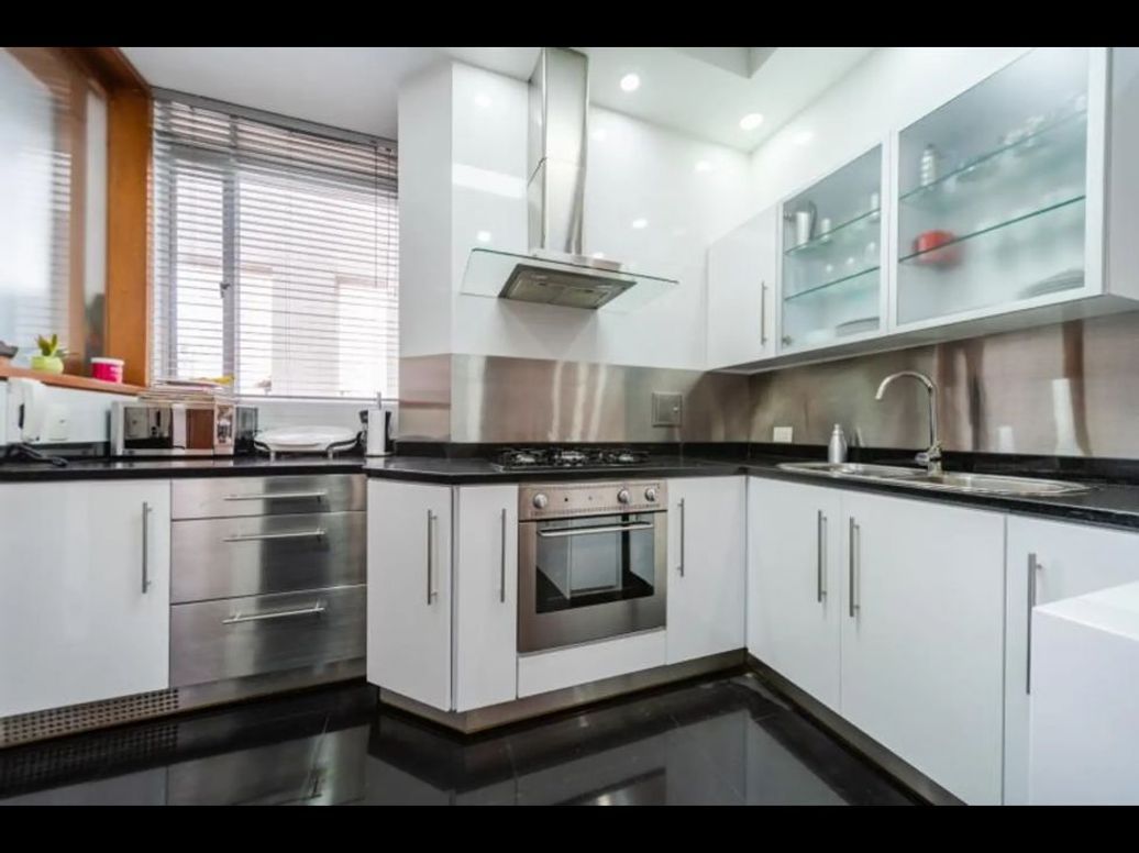 Apartamento de 2 alcobas en venta en Chicó Reservado, Bogotá, 100 m² · foto 10 de 20
