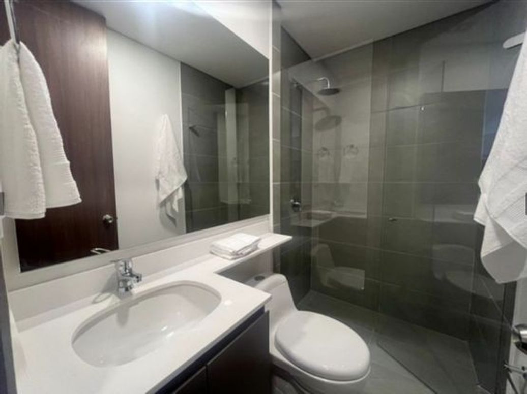 Apartaestudio en venta en El Rosario, Bogotá, 29 m² · foto 7 de 10
