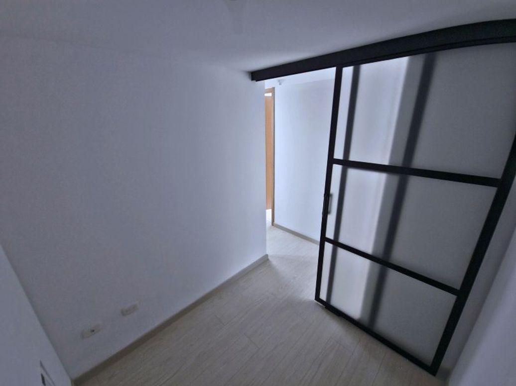 Apartamento de 2 alcobas en venta en Castilla, Bogotá, 60 m² · foto 7 de 18